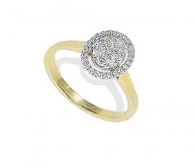 Oval diamond cluster ring